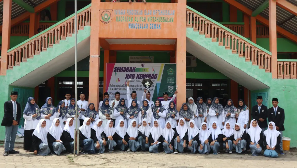 Peringati Hari Guru Nasional, MA Miftahussalam Meriahkan Dengan Selenggarakan Berbagai Macam Lomba