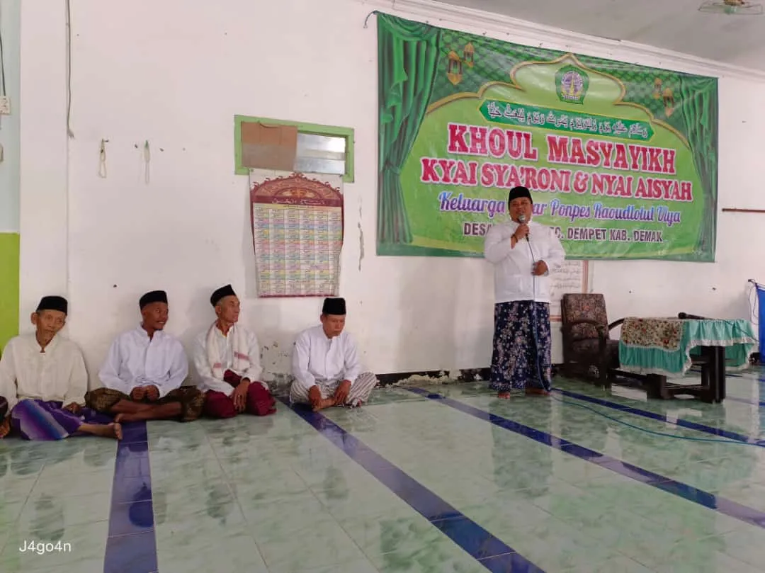 Haul Ke-38, Mengenang Sejarah Singkat Masyayikh Kyai Sya'roni dan Nyai Aisyah