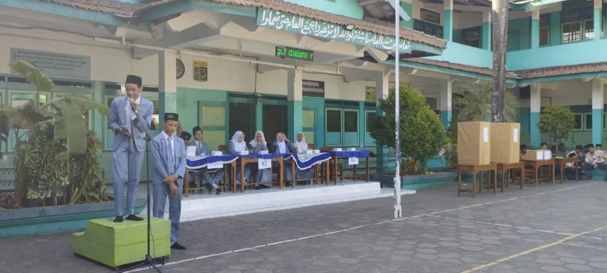 Pelaksanaan P5 Dengan Tema Suara Demokrasi Di MANU Demak