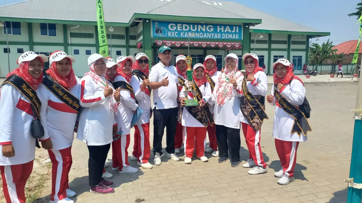 20 Ranting NU Se-kecamatan Karanganyar Ikuti Lomba Senam NU