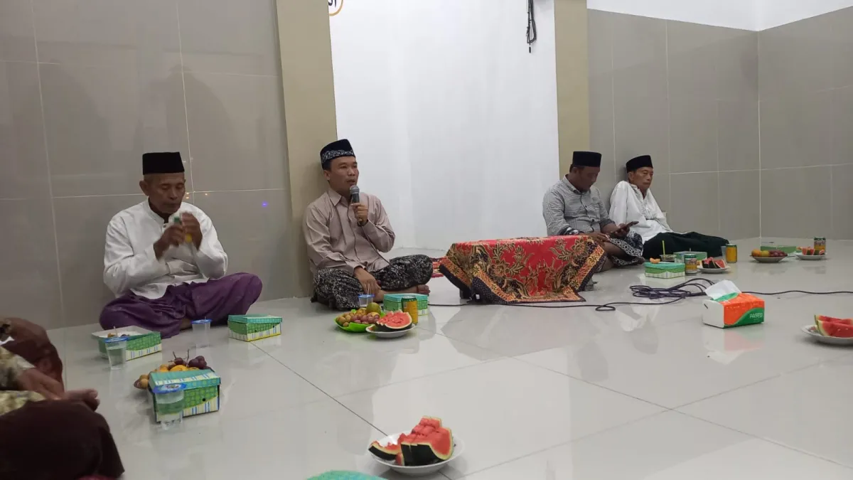 Peringati Maulud Nabi, Takmir Mushola Al Jihad Tugu Ngemplik Wetan Karanganyar Gelar Pengajian