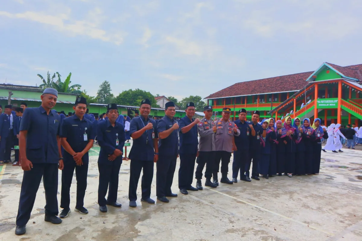 Cegah Penggunaan Knalpot Brong, Polsek Wonosalam Gelar Apel Bersama Di MTs-MA Miftahussalam