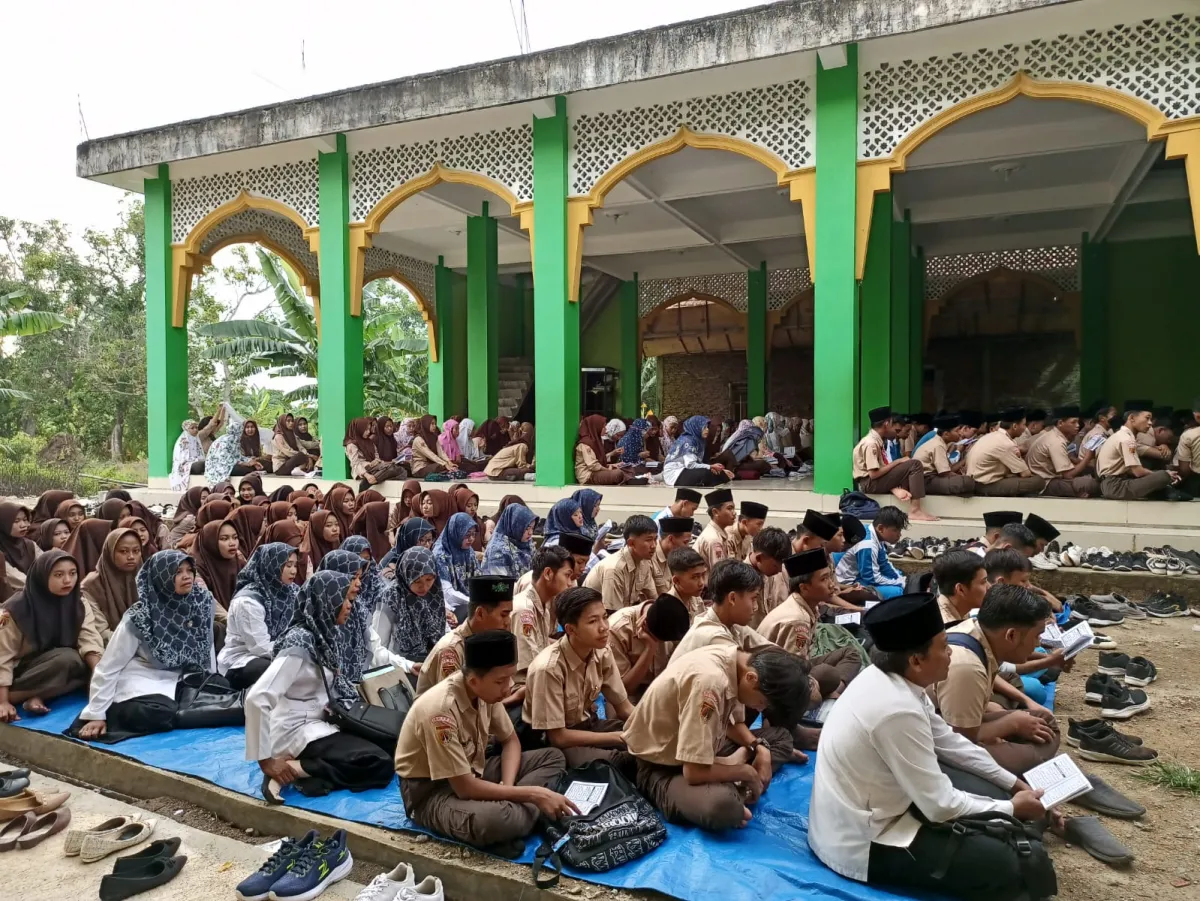 Tingkatkan spiritualitas dan Keimanan Warga Madrasah, MA Miftahussalam Gelar Istighosah