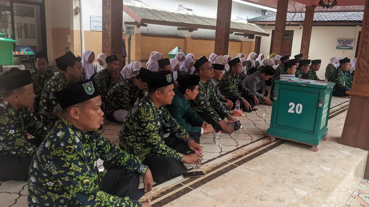 Ikuti Apel Akbar Kebangsaan, LP Ma'arif PCNU Demak Meriahkan Peringatan Harlah ke-102 NU