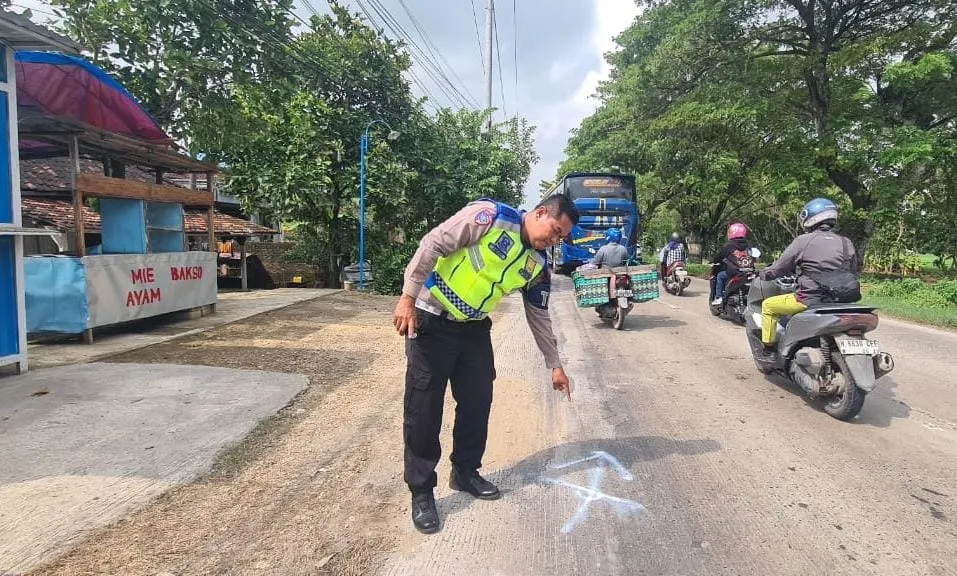 Tragis! Mencari Gas Melon, Seorang Ibu di Demak Tewas Terlindas Truk