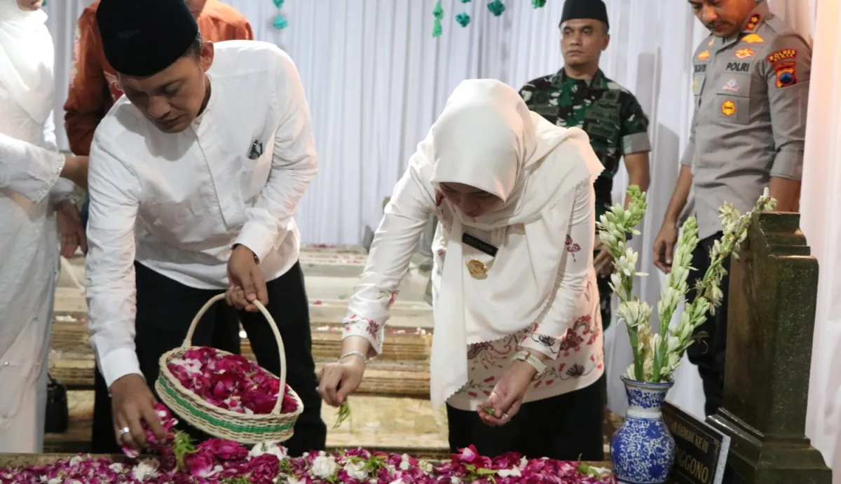 Bupati Demak Ziarah ke Makam Raja dan Wali Awali Rangkaian Grebeg Besar 2025