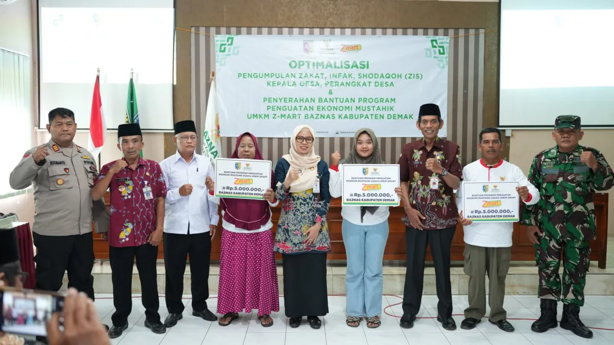 Pemkab Demak Salurkan Bantuan Z Mart untuk UMKM di Kecamatan Wonosalam