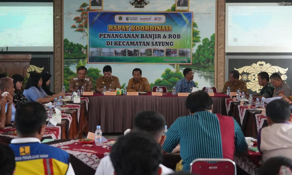 Pemkab Demak Gandeng Dunia Usaha Atasi Rob di Sayung